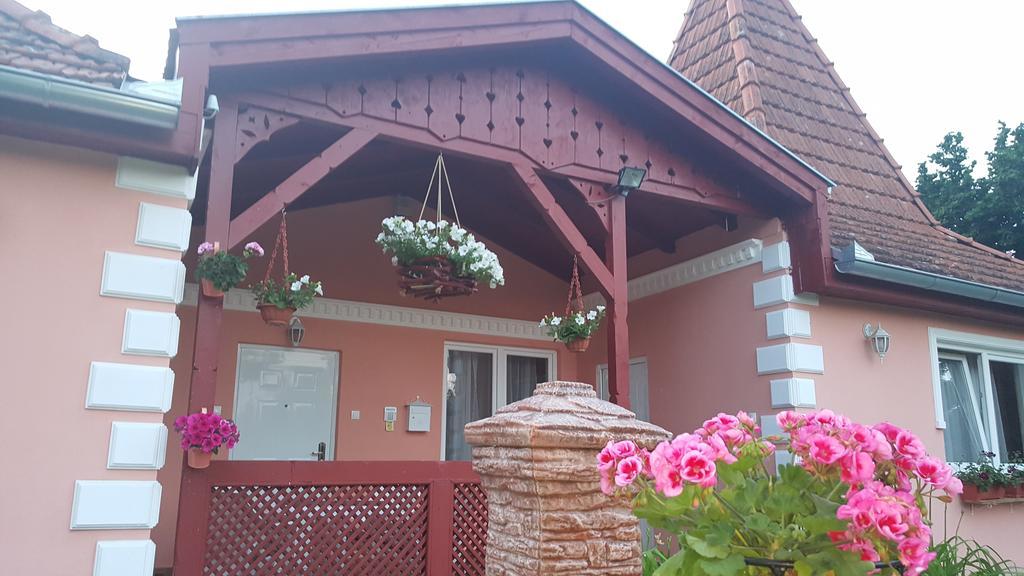 Villa Sunset Palić المظهر الخارجي الصورة